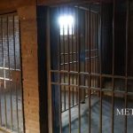 കുല്‍ഗാമില്‍ ഏറ്റുമുട്ടല്‍ തുടരുന്നു ; ഹിസ്ബുള്‍ മൂജാഹിദ്ദീന്‍ സീനിയര്‍ കമാന്‍ഡര്‍ ഫറുഖ് അഹമ്മദ് ഉള്‍പ്പെടെ എട്ട് ഭീകരരെ സൈന്യം വധിച്ചു